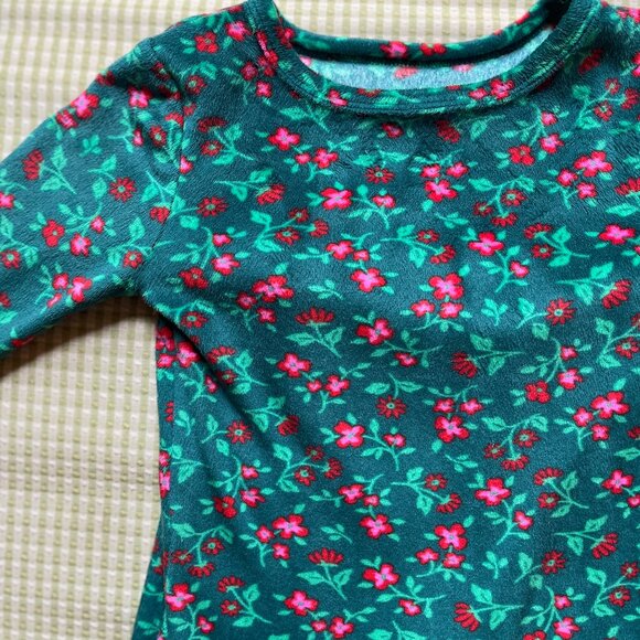 Cat & Jack™ Toddler 2pc Snuggly Soft Snug Fit Christmas Pajama Set - Picture 2 of 4